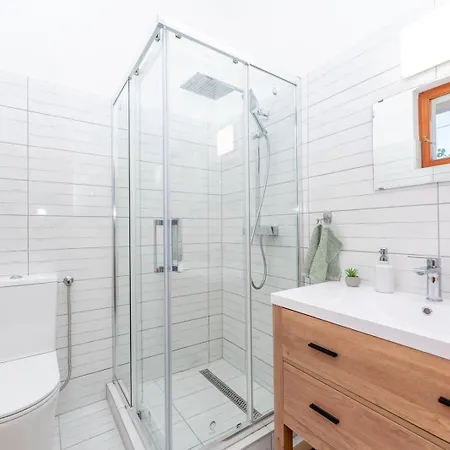 Erdody Vendeghaz 3* Kastelyosdombo