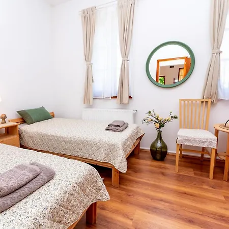 בית הארחה Erdody Vendeghaz 3*